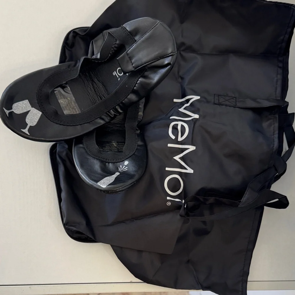 Moi Black FlipFlats Celebrate Fold-Up Ballet Flats Pouch with Silver Glitter